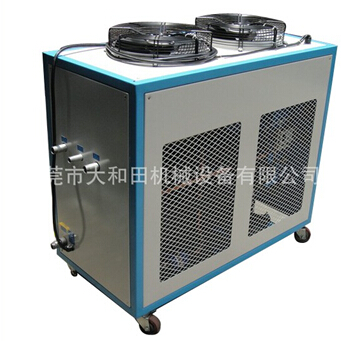 【小型冷水機(jī)】瞬間冷卻不等待！