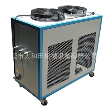 并不是越大越好，有時候小也有小的好【小型冷水機】，滾輪模溫機，極冷極熱模溫機