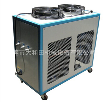 從結(jié)構(gòu)深入解析小型冷水機