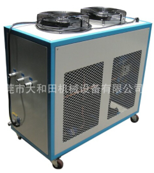 小型冷水機的基本組成結構